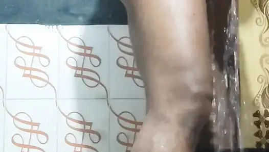 Kocam banyoda seks yapıyor