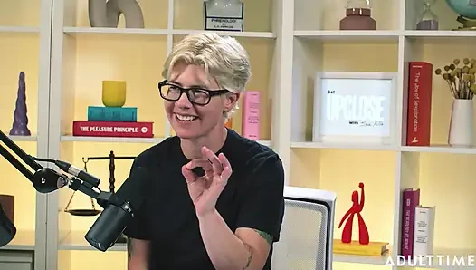 Breaking Shame Cycles & Being True to Yourself, with Khloe Kingsley! | the Adult Time Podcast