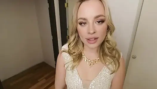 Badoinkvr Anna Claire Clouds bulutlara düşene kadar seni sikecek ve emecek dokuz bölüm 1