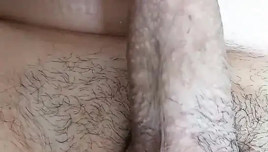 Азиатские красные ногти, перевязанные под дрочкой - головка и соблазнение яиц крупным планом + сливочный живот, сперма в видео от первого лица