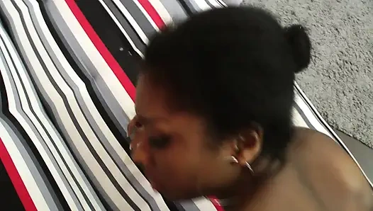 Hübsche Schwarze Studentin Macht Casting-pornos