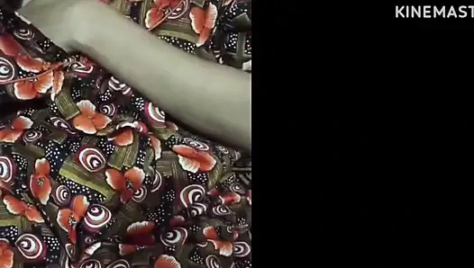 Meena lagi asik muasin memeknya pakai dildo sampai muasin memeknya habis-habisan