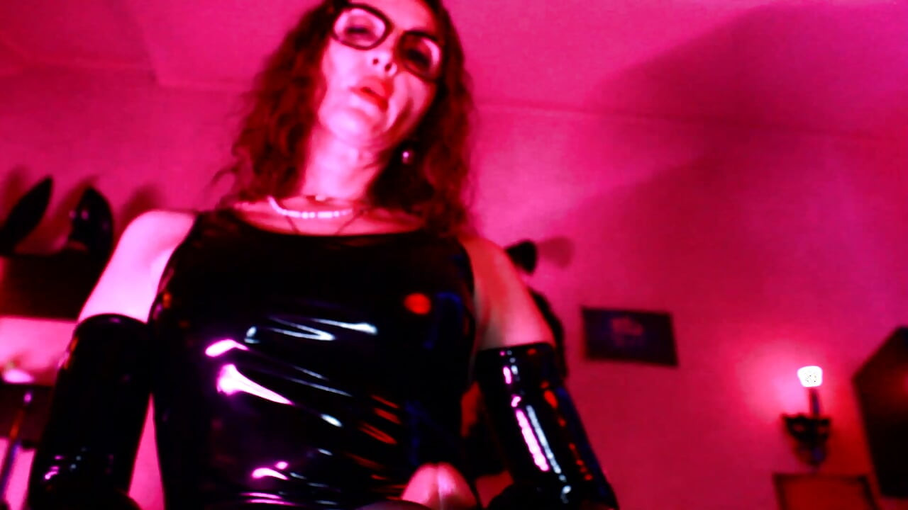 Femdom Solo Mistress Eva Latex Goddess in Vinyl Heels