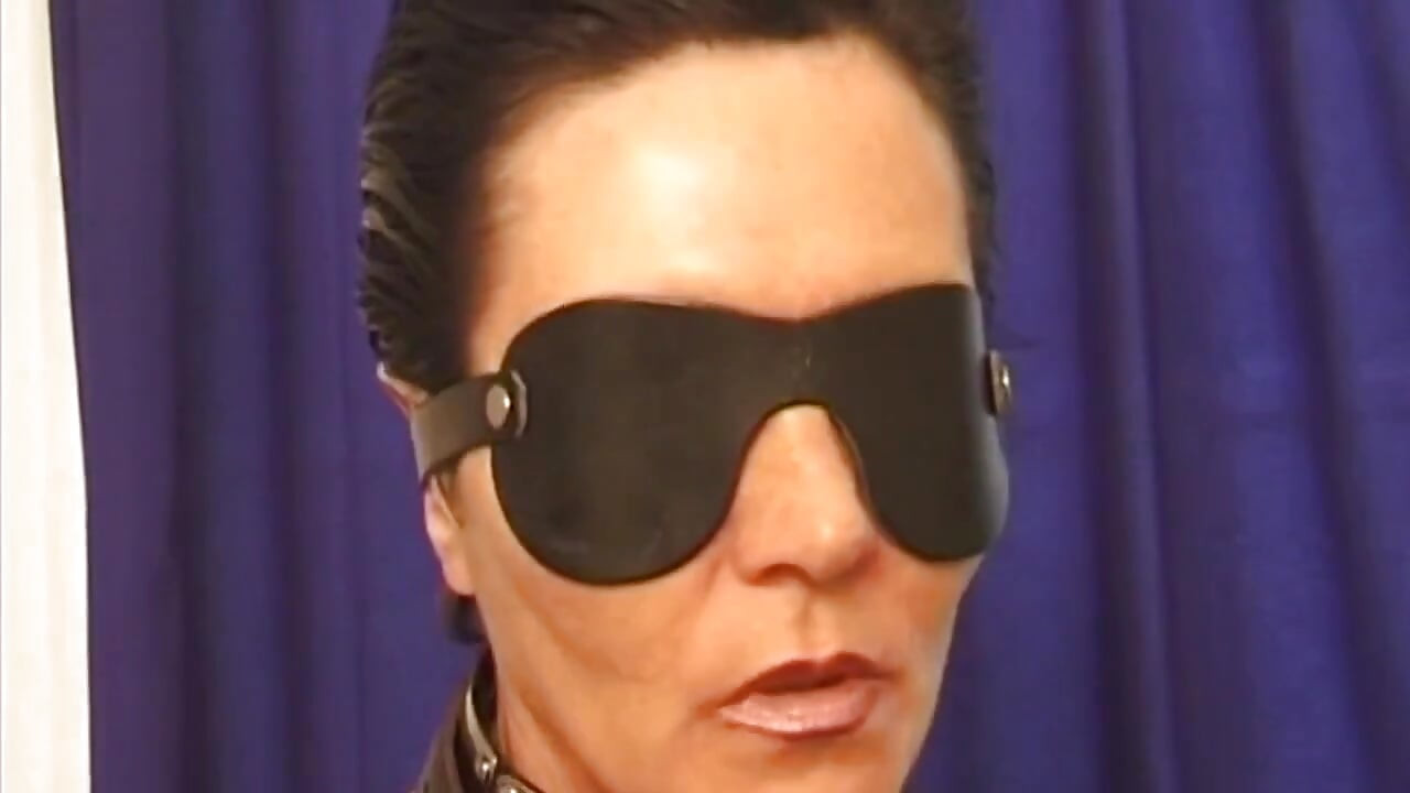 Blindfolded Mature Brunette MILF Endures Sensual Intimate Inspection