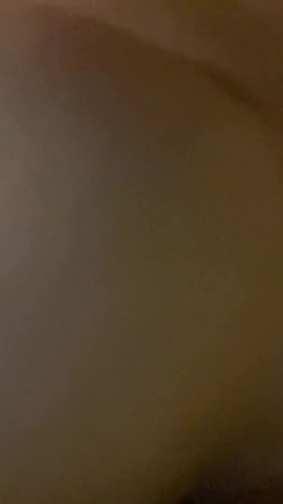 Reiben und meine fananforderung an meine großen möpse quetschen