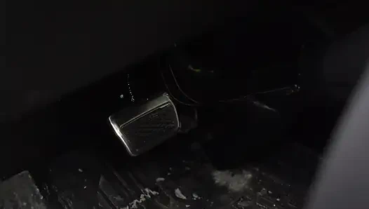 Yardım et, arabam karda mahsur kaldı.