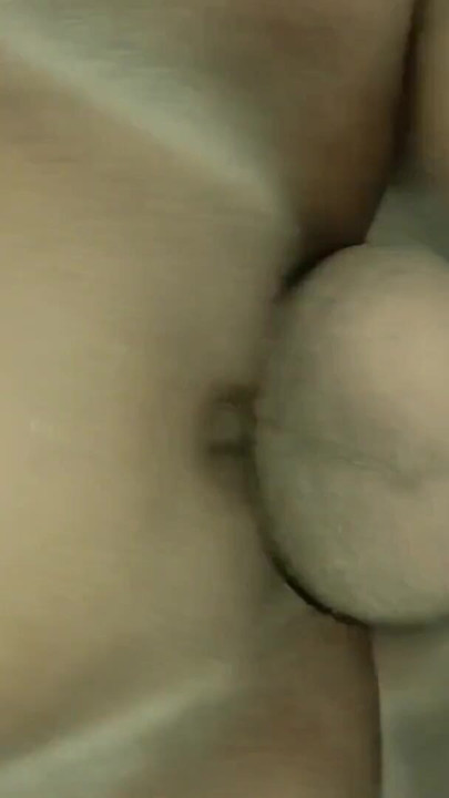 Napaljena sočna seksi pička se jako jebe | Klip 1