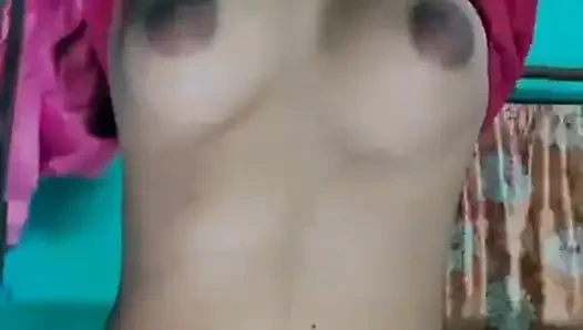 Pakistani Sister in law Ne Clothes Open Karke Mastrubated kiya first time