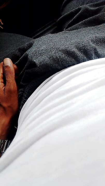 Would anyone like to meet any married girl who wants to meet me, she is messaging me in the weather, I like to lick pussy