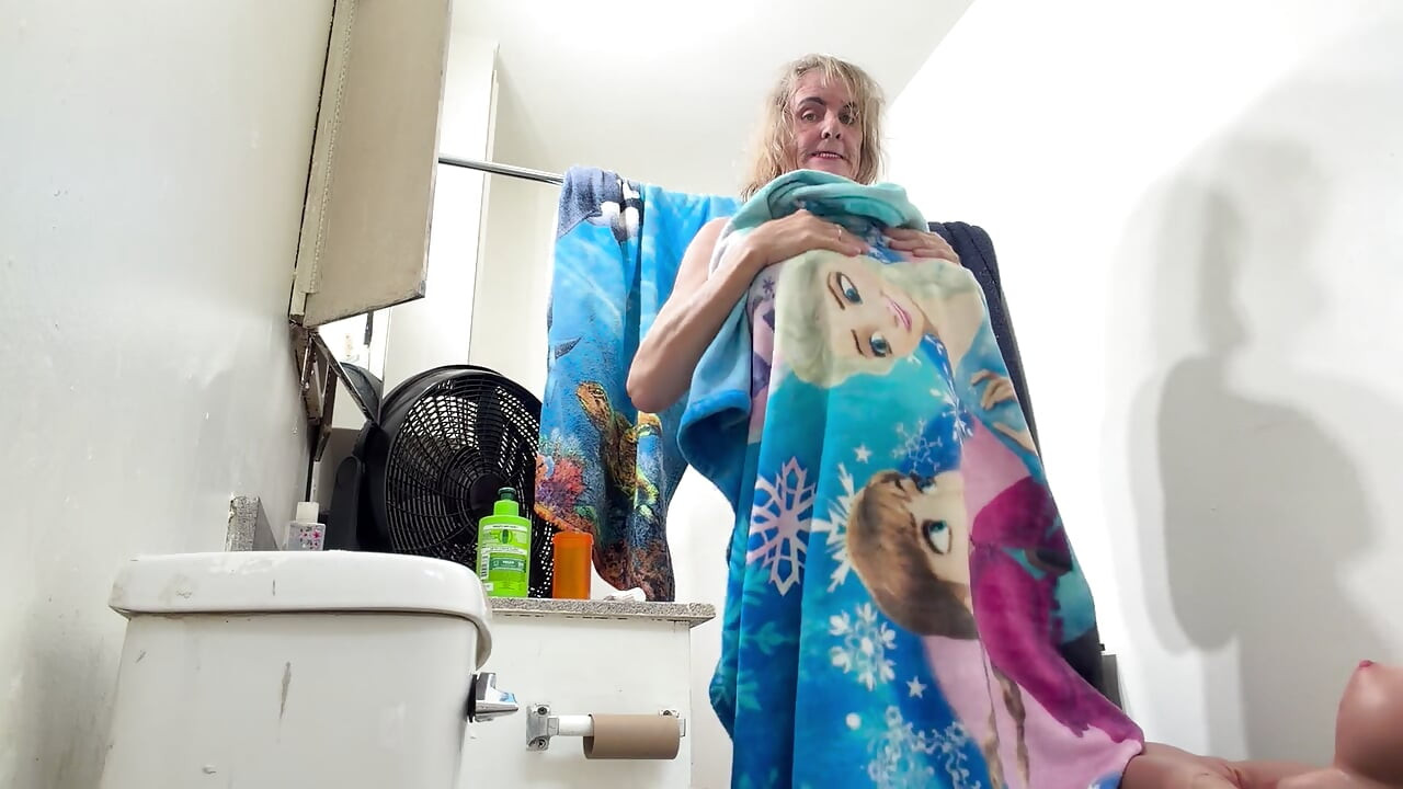 Lizzy yum sd şubat 2026 sonrası transeksüel dildoyla mastürbasyon yapıyor seks oyuncağı amcık seks bebeği #190