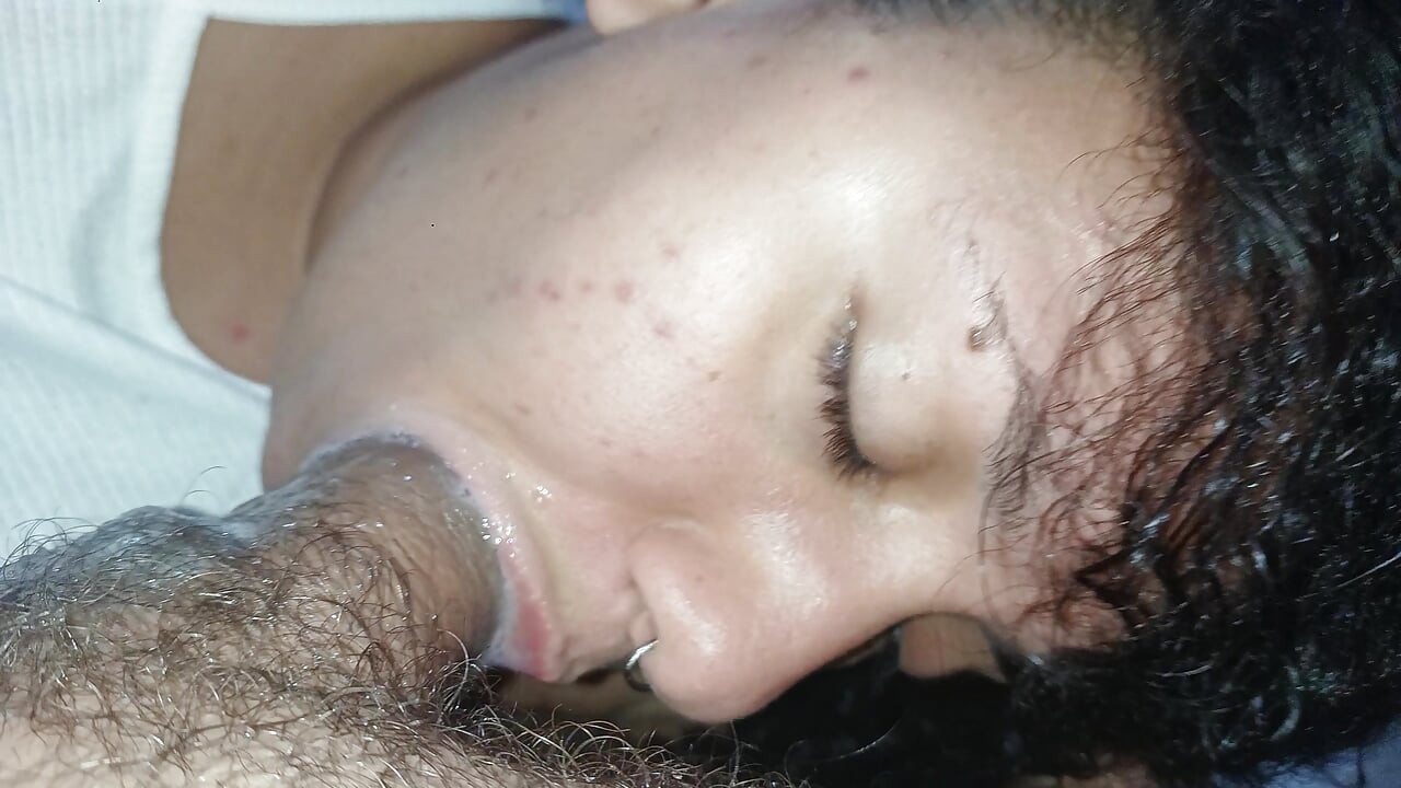 EXTREME BLOWJOB, SHE HAS THE MOST INSANE AND WET BLOWJOB IN THE WORLD