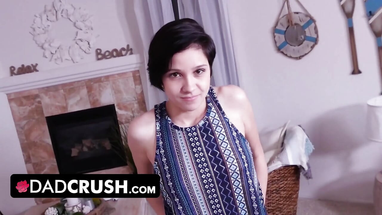 DadCrush - WRONG NUMBER! Horny stepdaughter sends her stepdad nudies by mistake and makes him cum