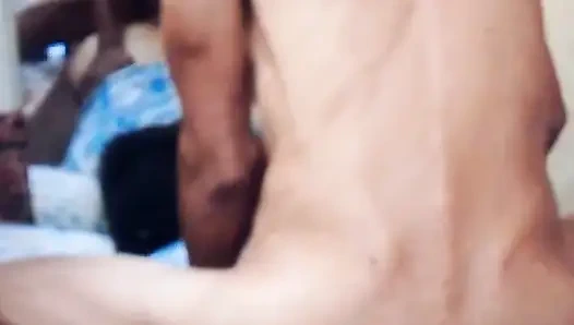 Beni sev karım.amını yiyeceğim