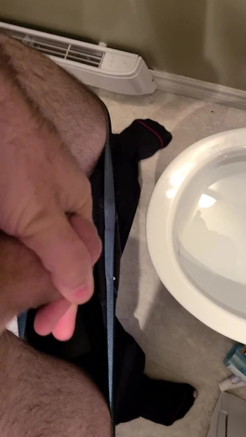 Small dick cums