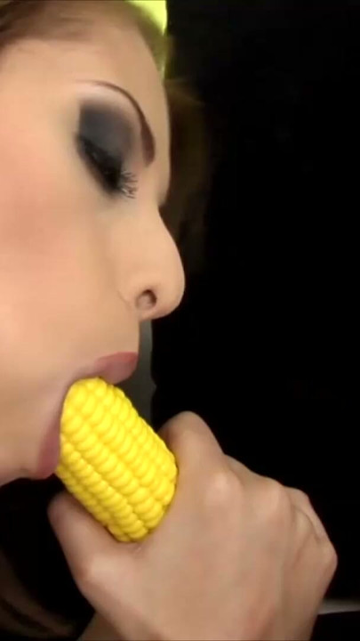 HOT BABE GETS BOTH FUCKHOLES FILLED WITH A MONSTER COCK | Clip 2