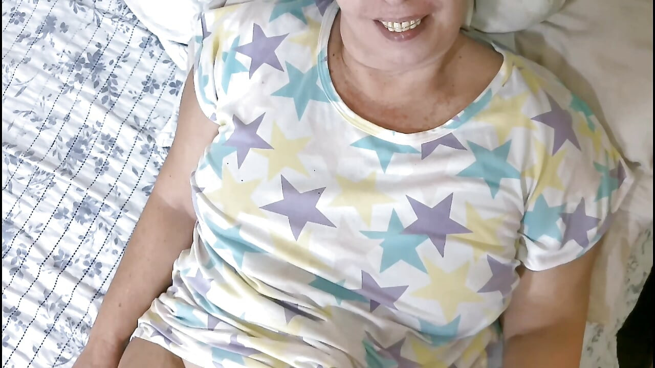 Real Grandparents Couple Have Fun And Passionate Sex