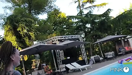 Korinha si gadis hot dientot habis-habisan sama luca ferrero