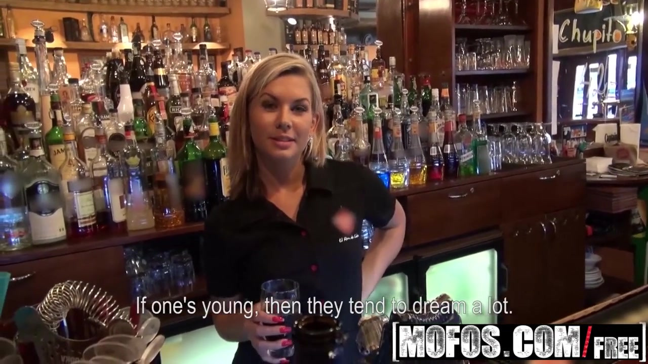 Publickピックアップ-リアーナ・サミュエル-バーメイドが産まれた-mofos