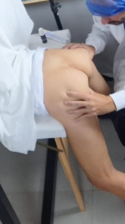 Must-share moment from "The naughty gynecologist lost control when he saw a patient with his legs open"