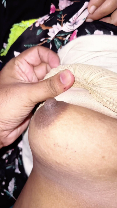 حامل تمارس الجنس في ليلة الزفاف مع كلام قذر | مقطع 1