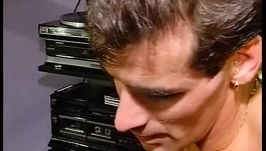 «за Немецкими Дверями» Тщательно Трахается - Полный Фильм