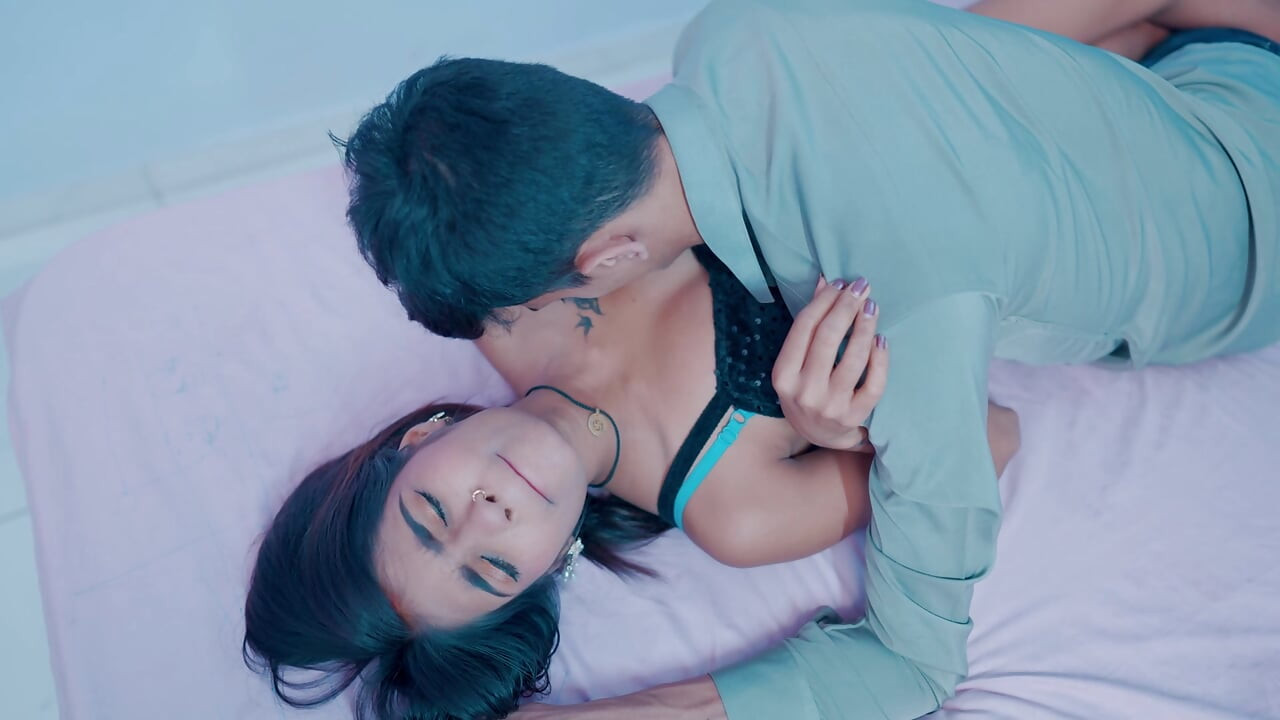 Sexy slim hot girlfriend enjoyed early morning sex with her boyfriend