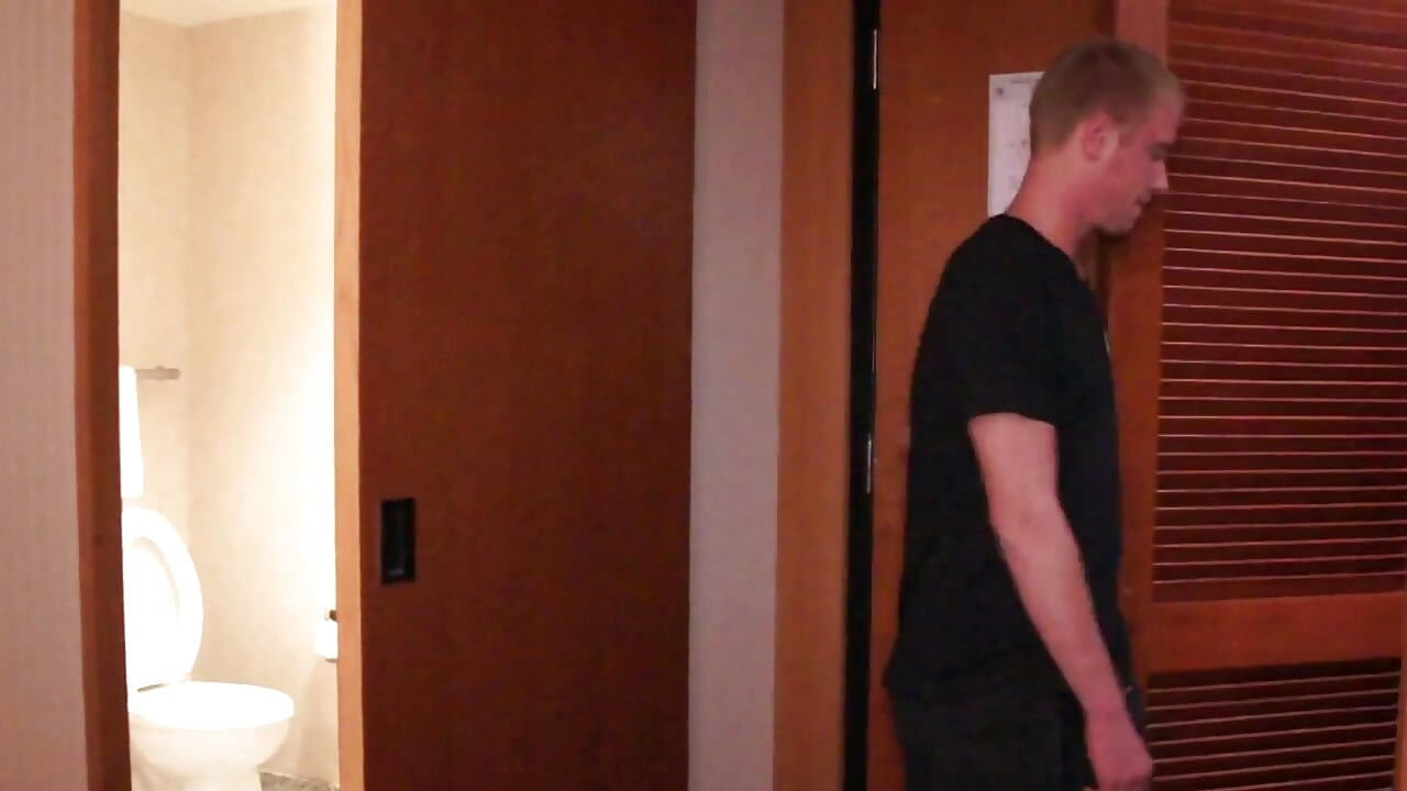 Трахав великий член м'ясистого прямого друга