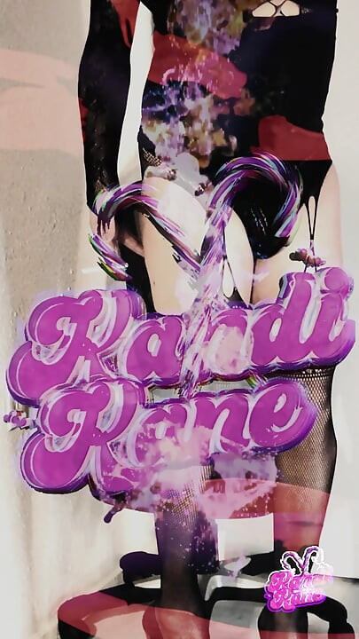Kandi Kane meregangkan paip pantatnya 2 dildo - analmaxxing dengan Kandi