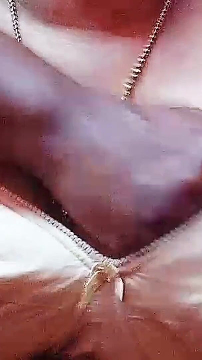 デシ・インディアンの女の子、気分豊かで激しいセックス、部屋で |クリップ1