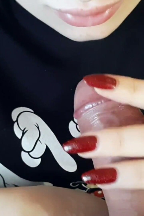 優しい女の子からのフェラチオ