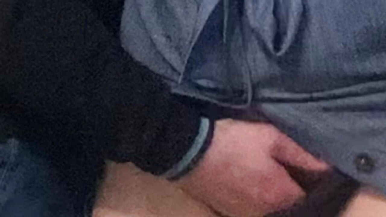 Omg!!! Brudne palce nieznajomego pocierały cipkę M