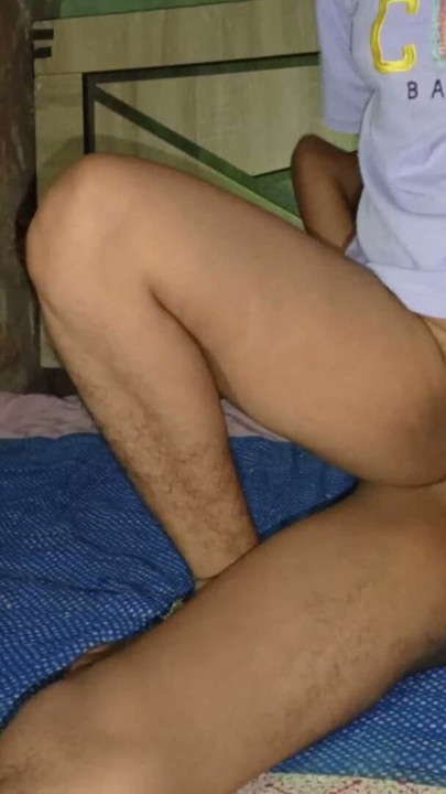 desi bhabhi ne squirt se devar ko nehla diya chudai ke waqt Hindi HD video sex | Clip 1