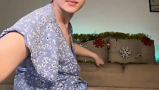 Fisting dan ngentot dildo gaya doggy sama jucielussie