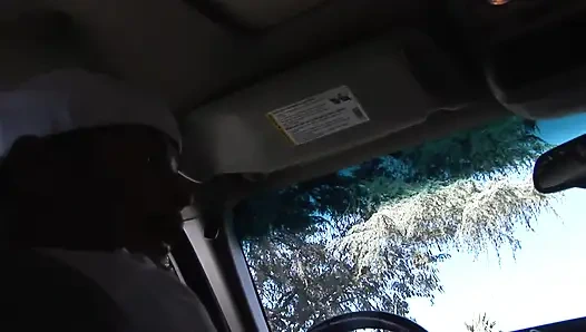 Feines weißes arschküken von einem großen schwarzen schwanz gefickt