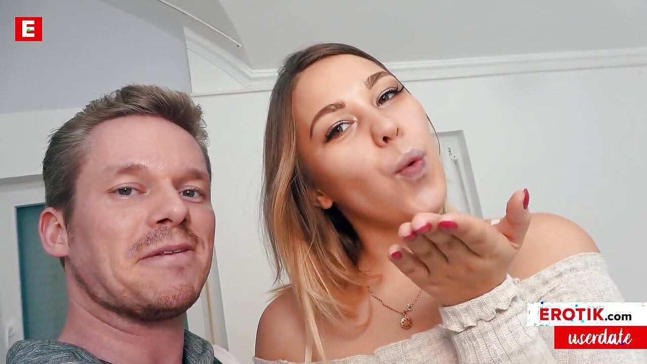Cute teen Selvaggia offers her tiny pussy for a good fuck