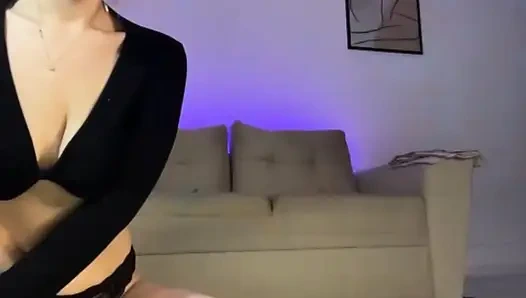 Jucielussie versucht, Kama-Sutra-pose und lutschen