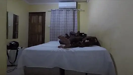 AMATÖR ÇIFT ATEŞLI SEKS YAPıYOR