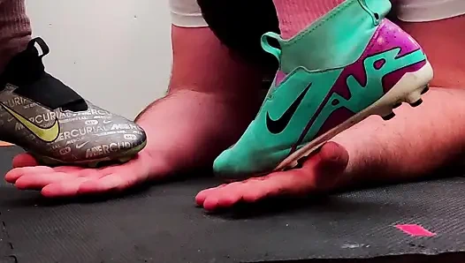 Futbol cleats çiğneyen i lady thaya x bayan katherine