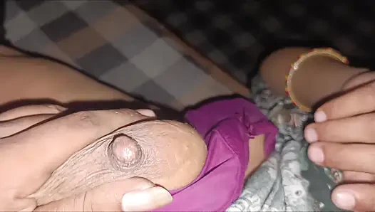 Soteli bahan ko chocolate deke choda or lund ka pani andar hi nikal diya