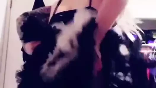 Littlesissyg sikikleri ona öz