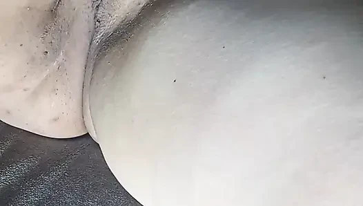 Hotel room Roma lust attack – Gypsy girl from Pest masturbates wildly, caresses her cunt, rocks her ass, orgasm shakes the mattress!