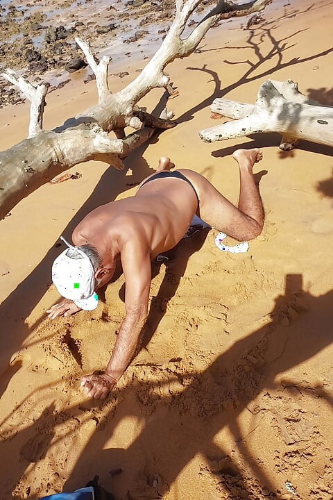 Ladysilva in panties on the beach what a hot ass