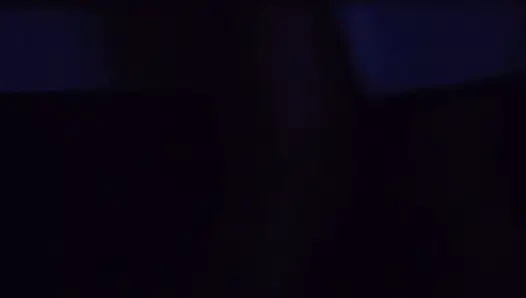 Замужняя женщина сосет мой хуй