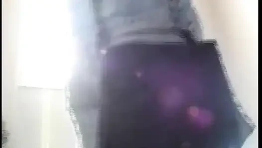 Eve Götürüldü Ve Yüzüne Sarsıldı