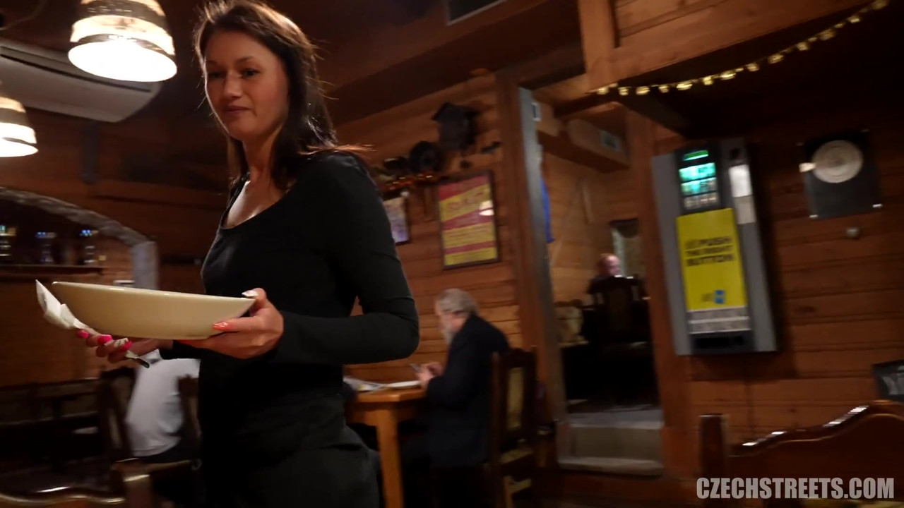 Czech Streets - 圣尼古拉斯群交派对