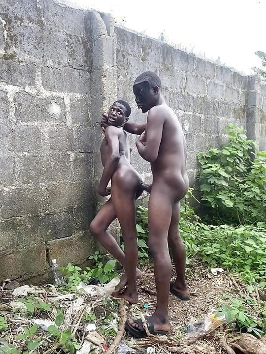 Brown with a Farmer in the Bush Fucking