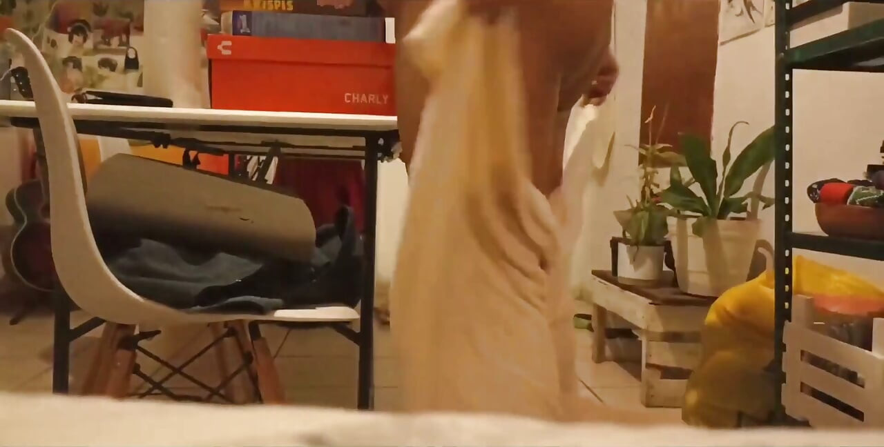 My Chubby Pregnant Girlfriend Sends Me a Video of Herself Putting on Her Thong