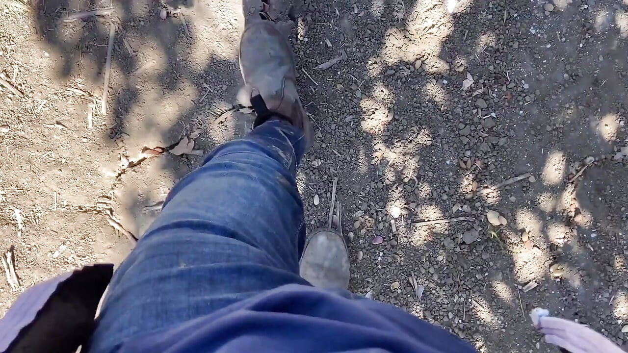 18歳の友達はお尻が引き締まっています