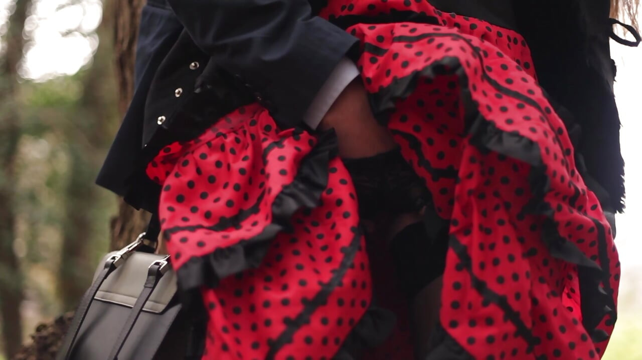 Polka Dot Skirt Babe Fucked Hard in Forest
