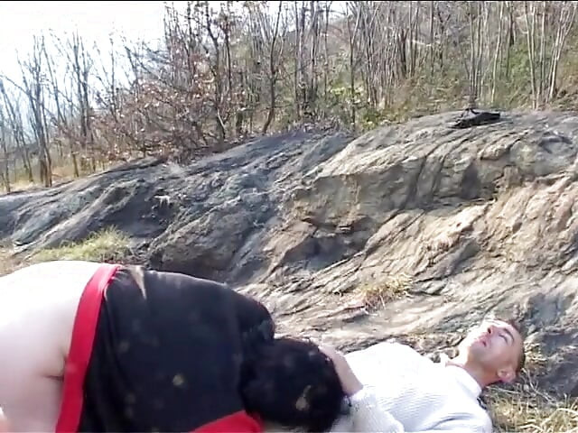 Mainne tumse kaha tha ki vah poori tarah se ek kutiya thi!